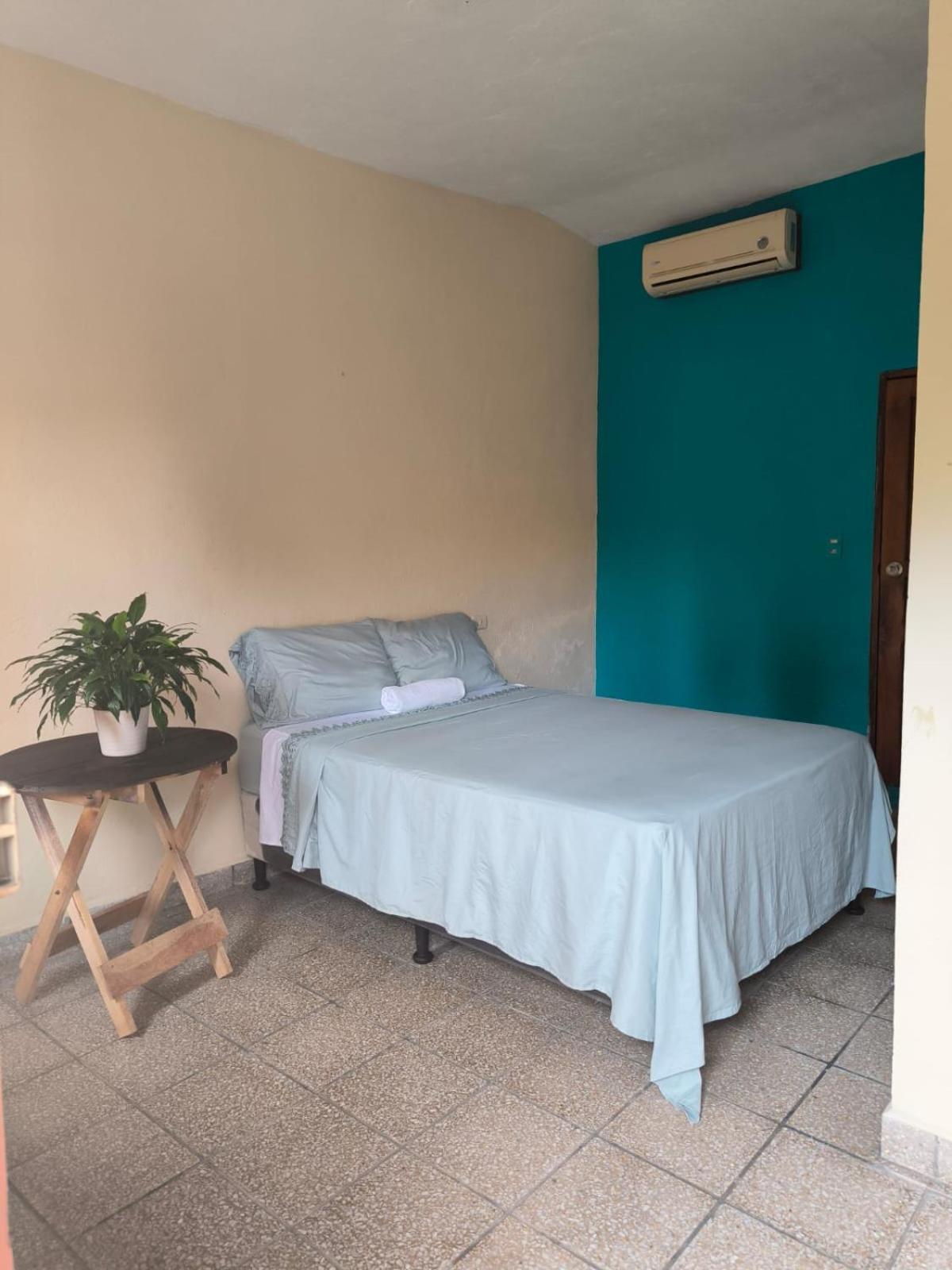 Hotel Y Restaurante Casa Jardines San Benito ภายนอก รูปภาพ