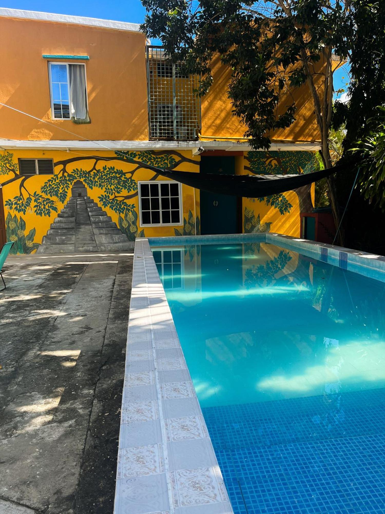 Hotel Y Restaurante Casa Jardines San Benito ภายนอก รูปภาพ