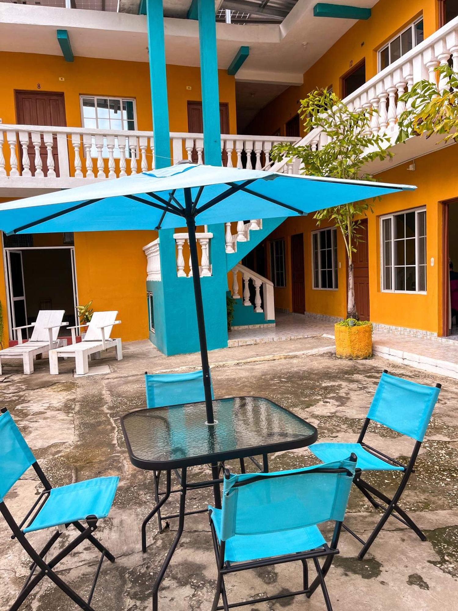 Hotel Y Restaurante Casa Jardines San Benito ภายนอก รูปภาพ